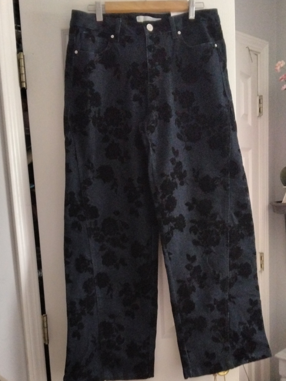 Women's Dark Blue Floral Wide-Leg Jeans
